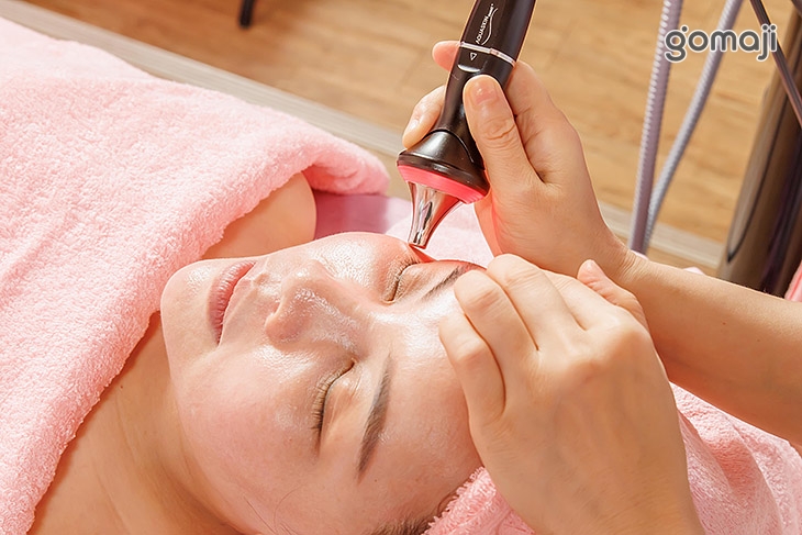 對抗魚尾紋！眼部聲波4RF射頻 