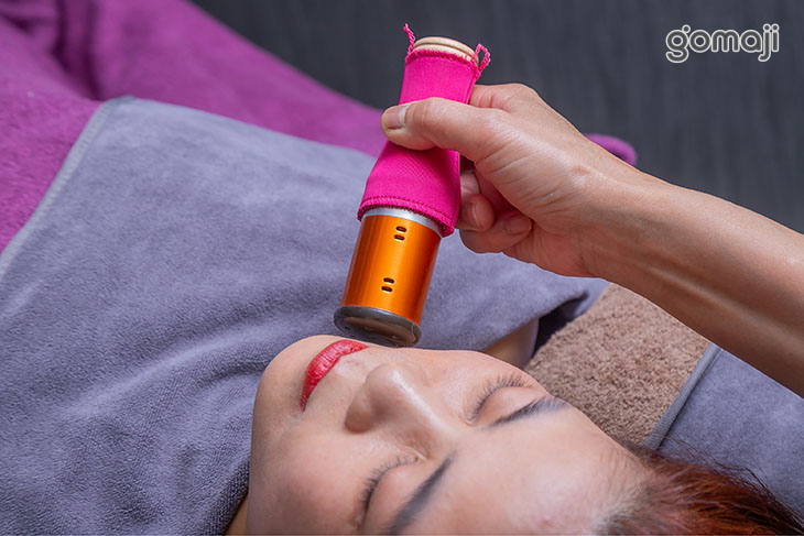 逆轉時肌精油小臉撥撥拉提術