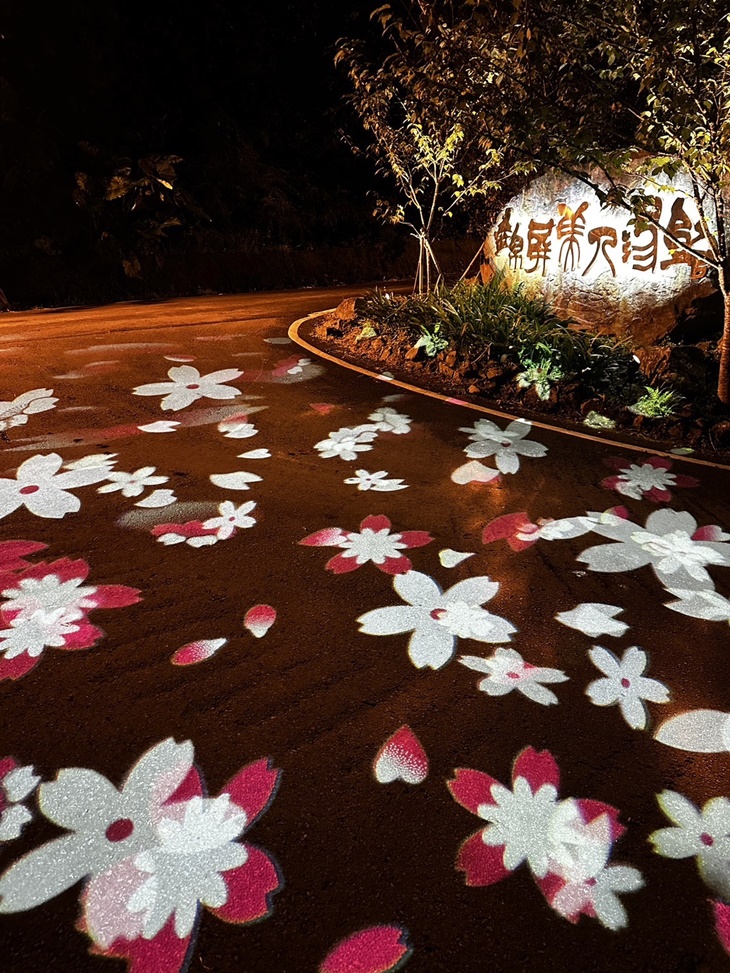 入口迎賓花路