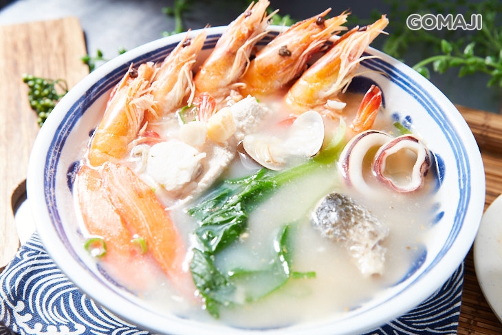 舜發鵝肉蒸的鮮龍蝦海鮮粥