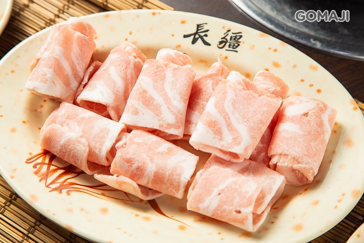 長疆炭燒羊肉爐(河南店) 松阪豬肉