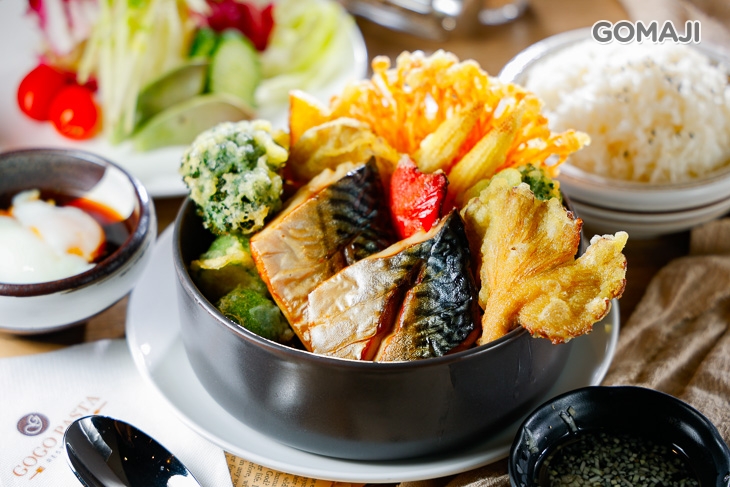 挪威鹽烤鯖魚定食