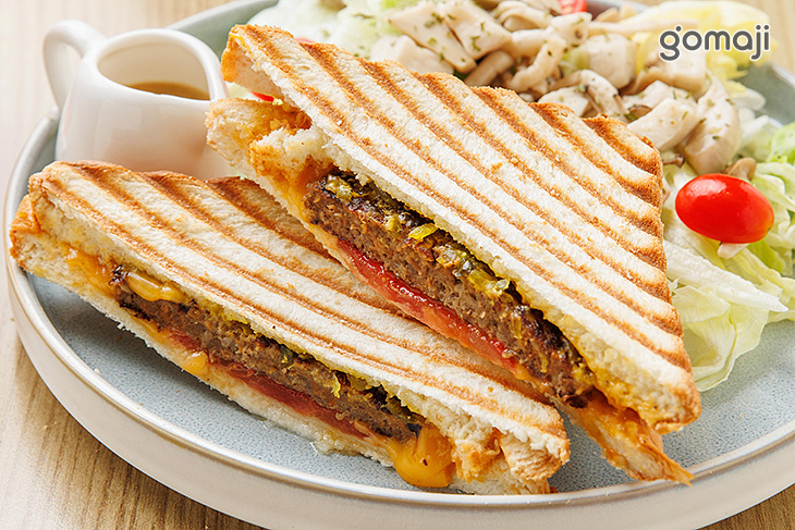 費城牛肉熱壓吐司套餐