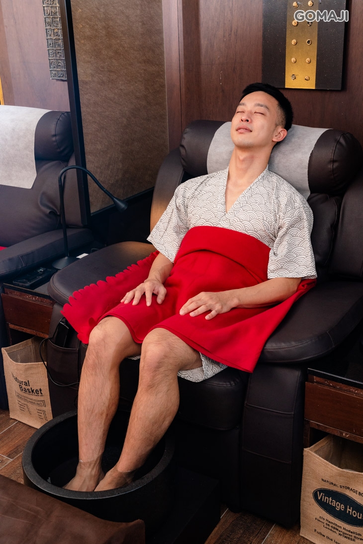 足浴(同時進行肩頸按摩)