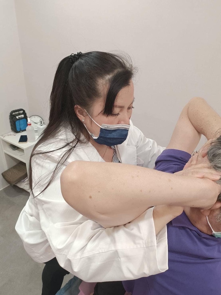 全背部精油放鬆按摩