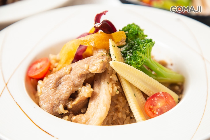 松阪豬佐特煸麻油燉飯
