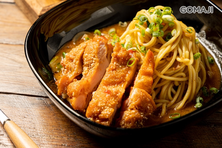 川味雞肉麵