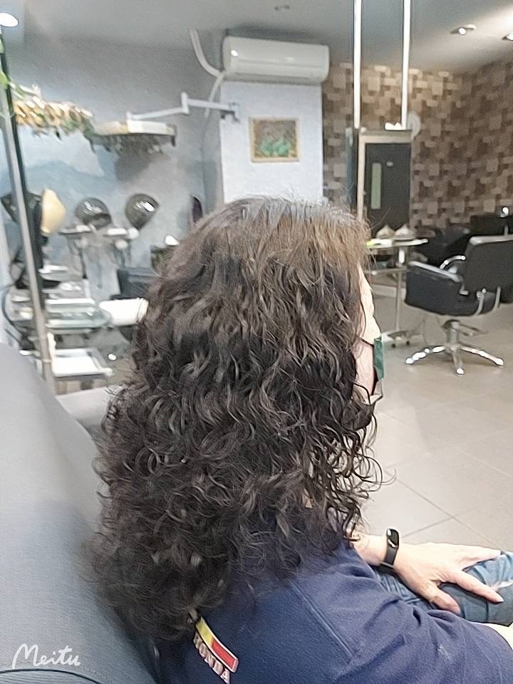 魔髮師複合式沙龍