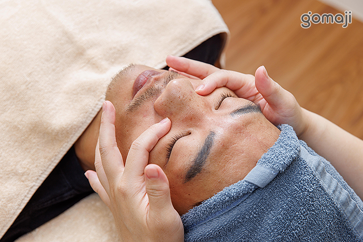 全臉乳液舒緩提拉輪廓線 + 眼周舒痠降壓 + 臉部循環放鬆咬合肌群