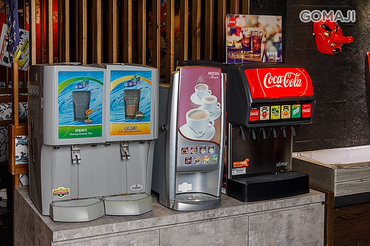  冰淇淋、飲料機無限享用
