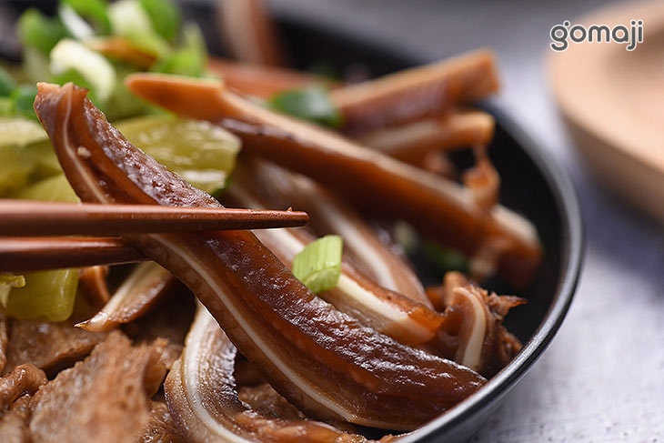 大溪黑豆干/豬耳朵/米血糕/豆皮