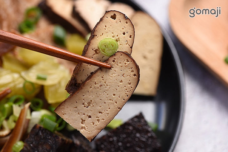 大溪黑豆干/豬耳朵/米血糕/豆皮