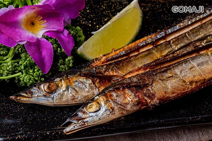 烤秋刀魚