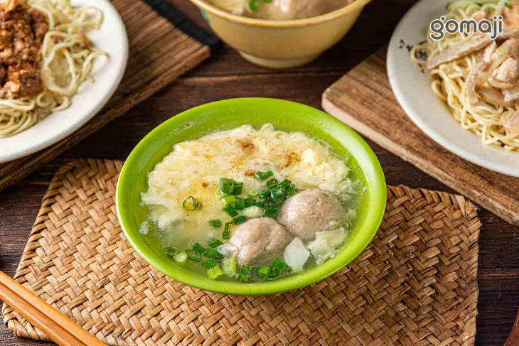 貢丸加蛋湯