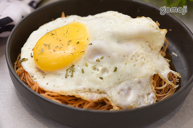 古早味剁椒雞絲拌麵