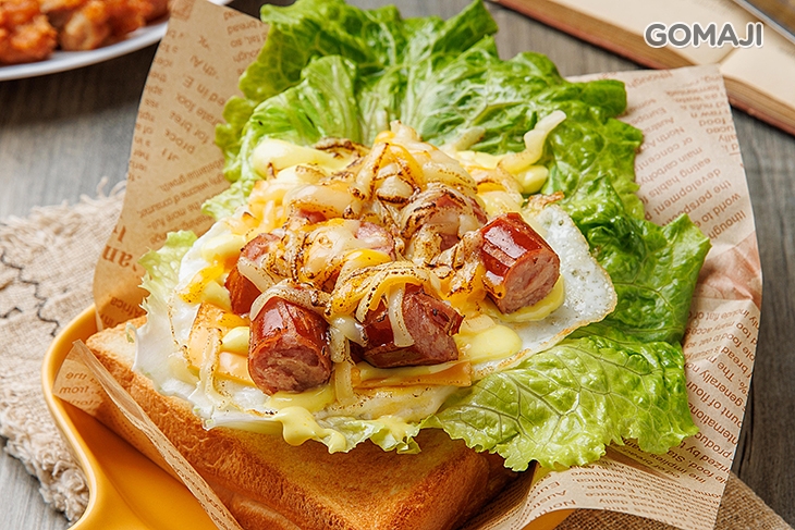 炙燒起司德式香腸厚吐司