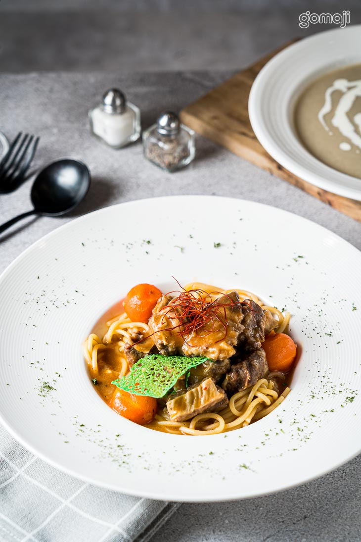 匈牙利牛肋條義大利麵