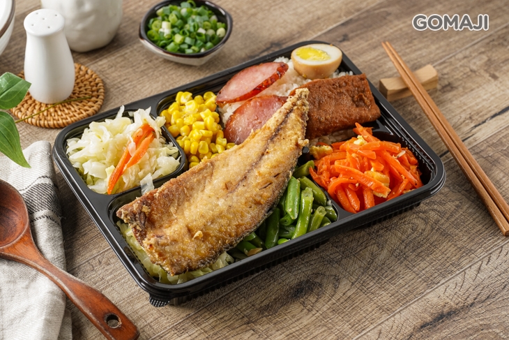 豪華鯖魚便當