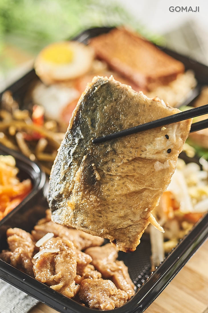 豪華雞丁鯖魚雙拼飯