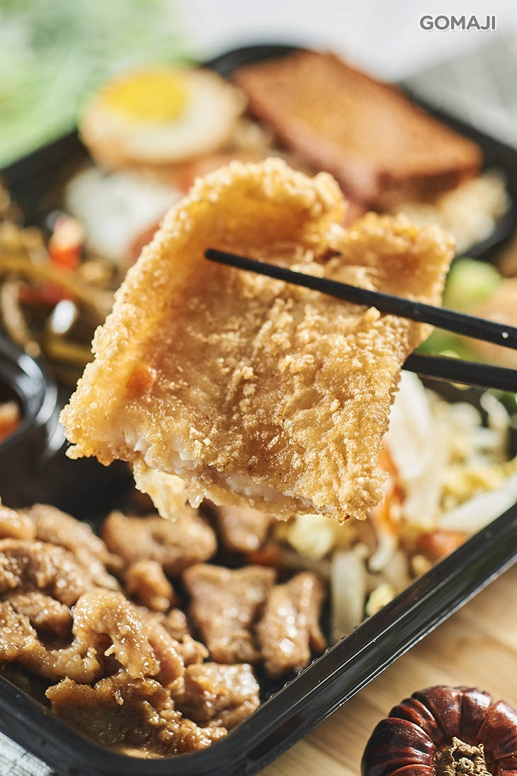 豪華雞丁鱈魚雙拼飯