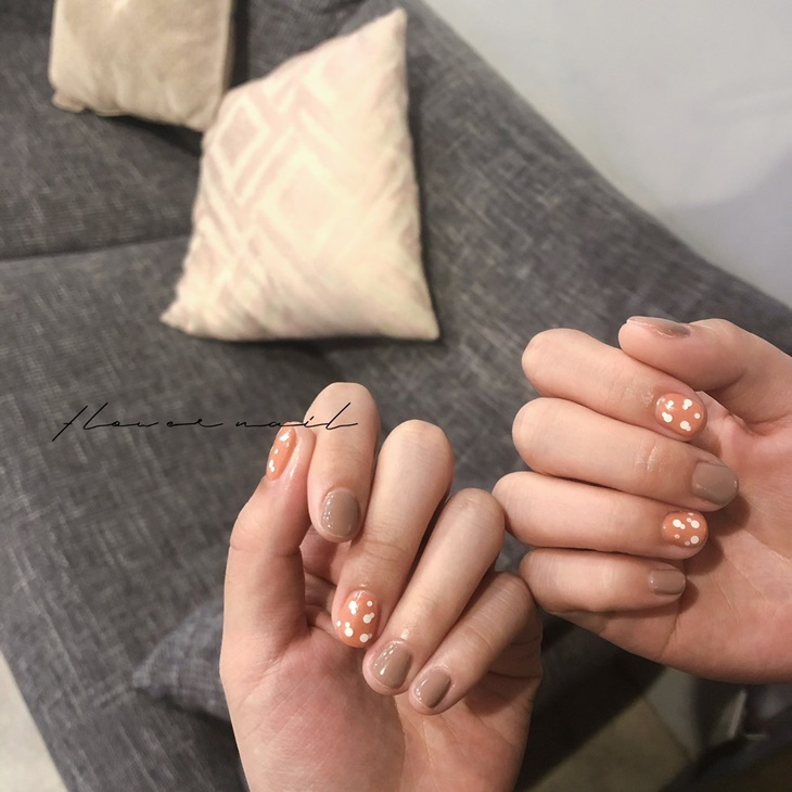 手部花式造型凝膠美甲