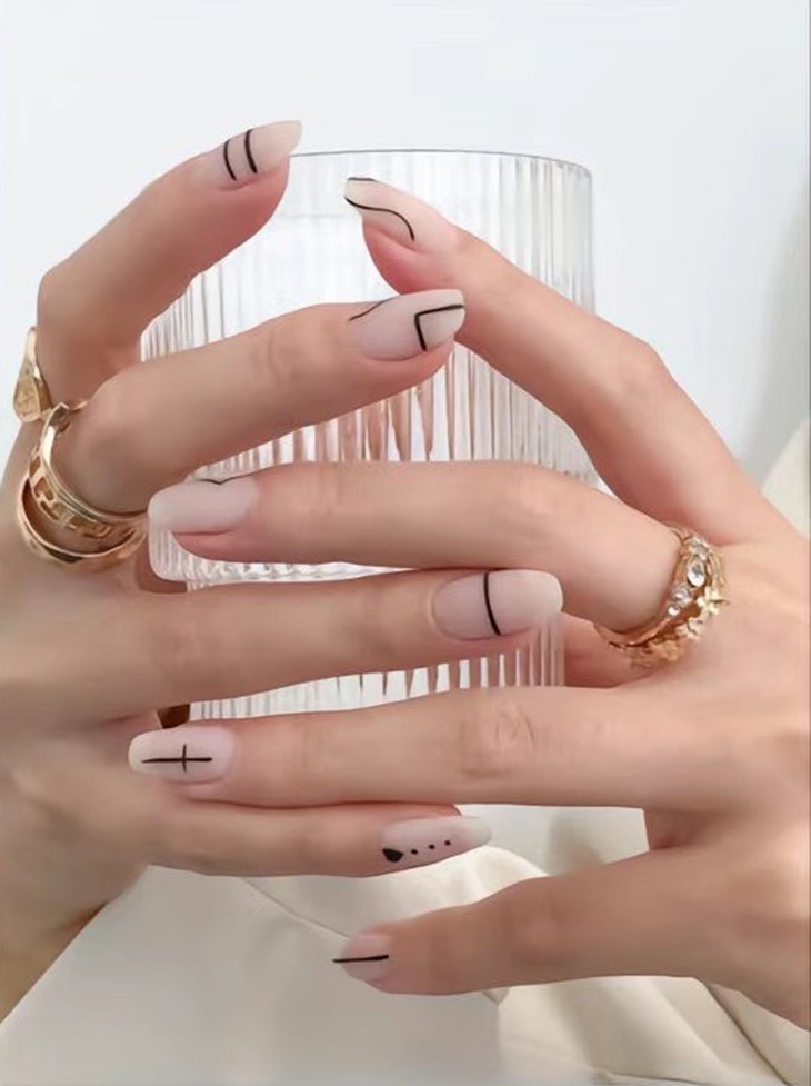 手部花式造型凝膠美甲