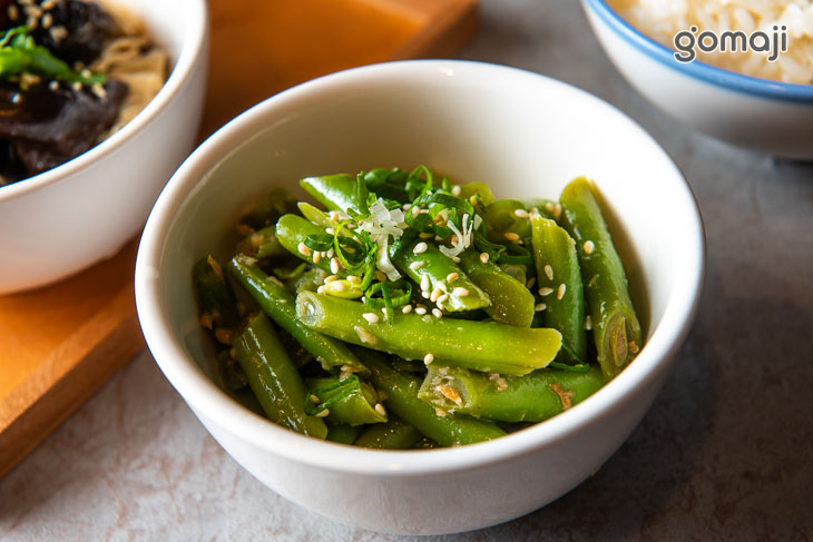 小菜：麻香川耳腐竹／涼拌四季豆