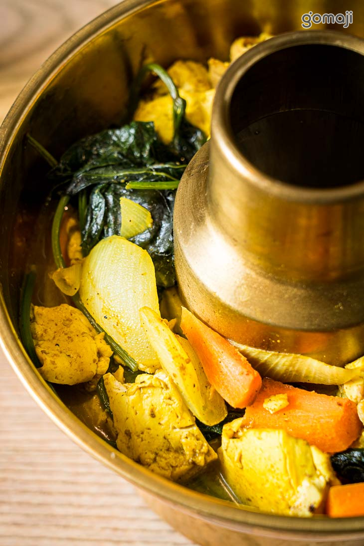 肉片綠咖哩豆腐煲