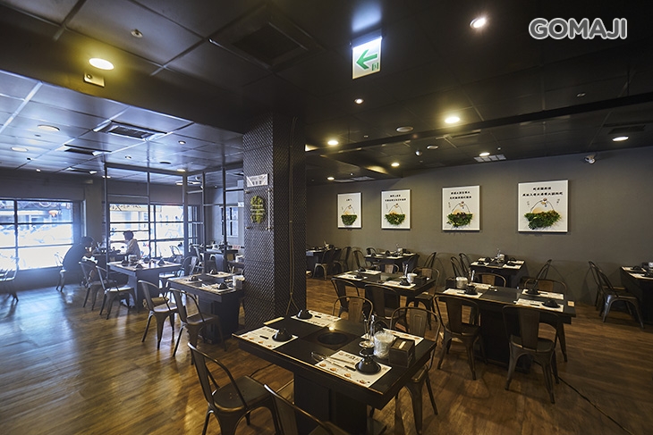 港式聞雞起爐麻辣雞煲火鍋