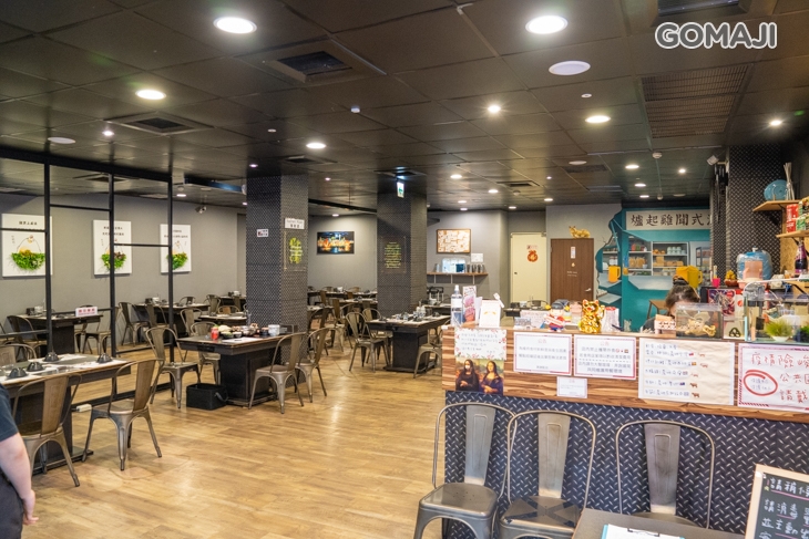 港式聞雞起爐麻辣雞煲火鍋