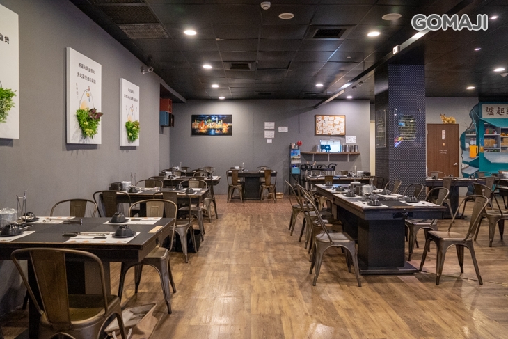 港式聞雞起爐麻辣雞煲火鍋