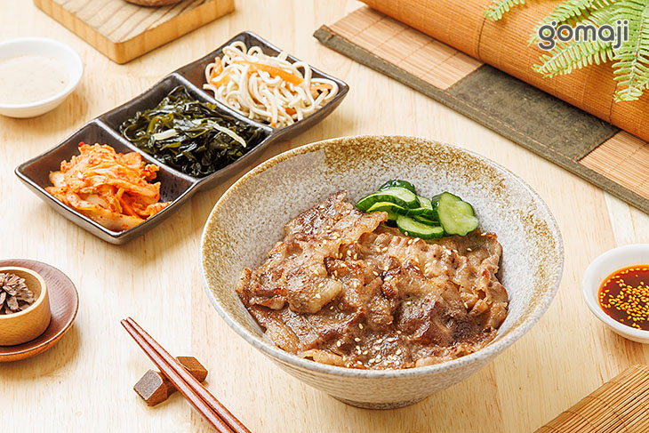 韓式烤牛飯(附小菜)