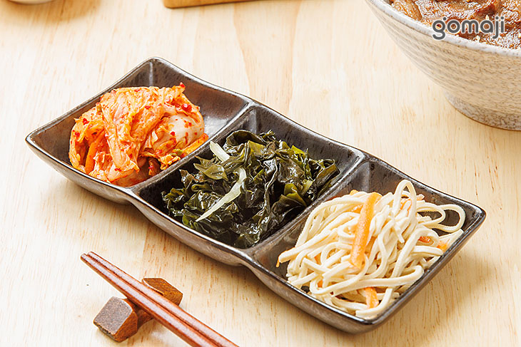 韓式烤牛飯(附小菜)