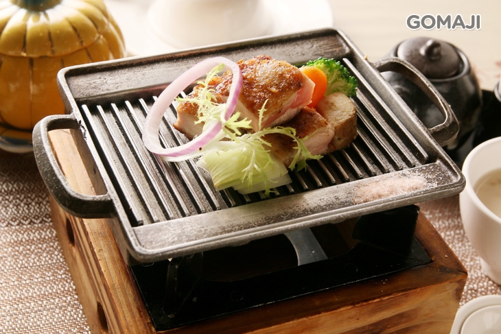 蘋果雞腿厚燒一份