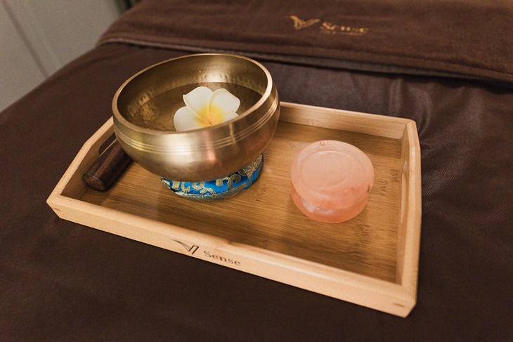 〈使用產品〉頌缽 + 喜馬拉雅玫瑰鹽石
