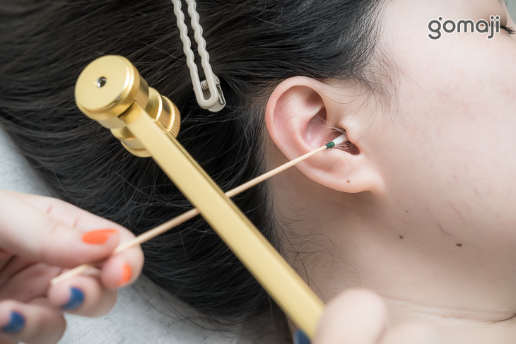 耳周釋壓點位按摩 + 外耳廓保養