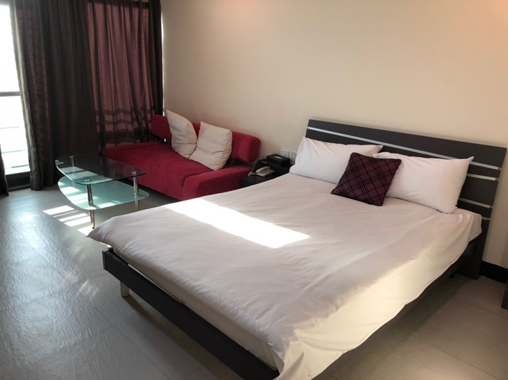 雙人房(一大床)