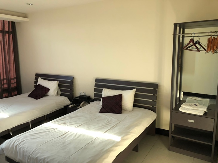  雙人房(兩單床)