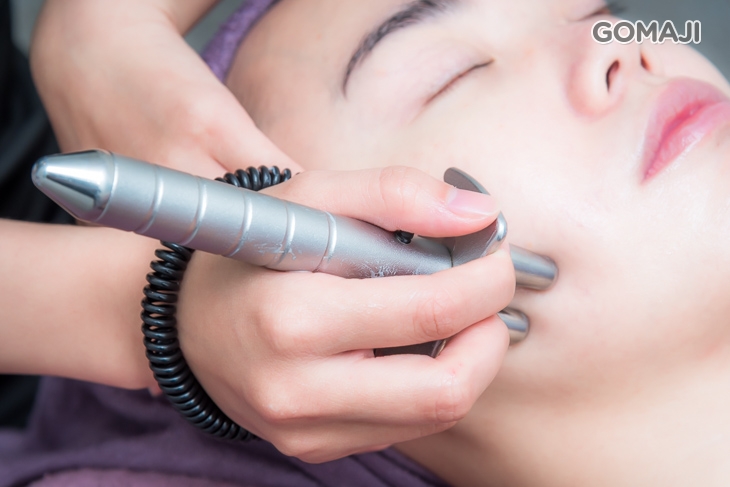 臉部排導 + 鈦金棒臉部鬆筋拉提(頸部+下顎+全臉+眼周+耳周)