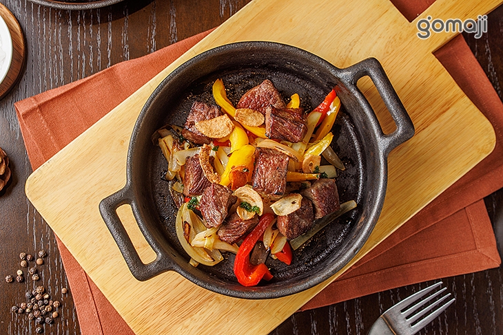 蒜香骰子牛肉