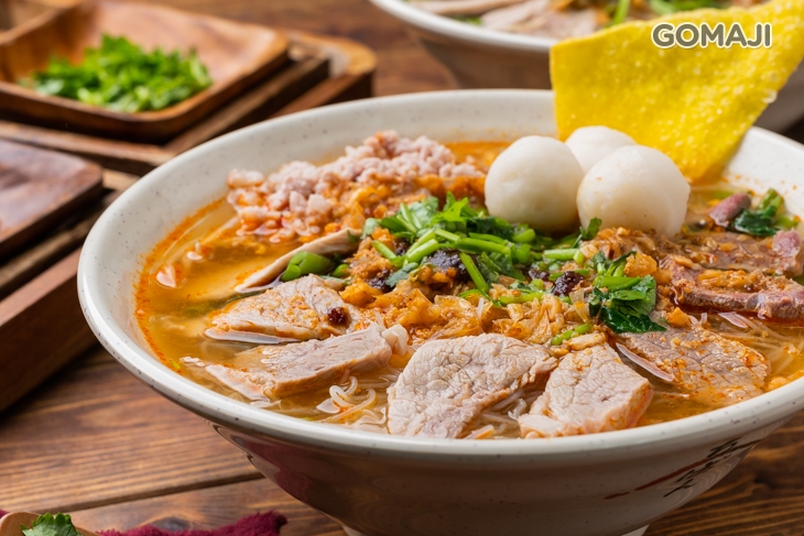 豬肉河粉酸辣湯麵（米粉）