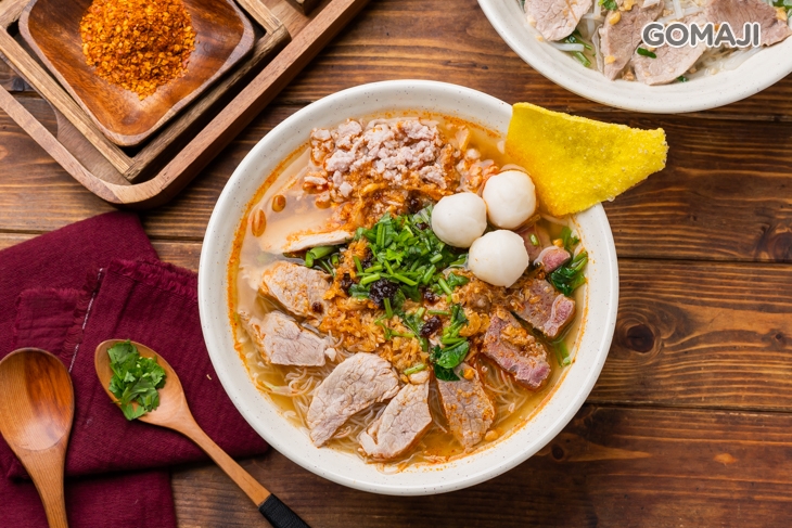 豬肉河粉酸辣湯麵（米粉）