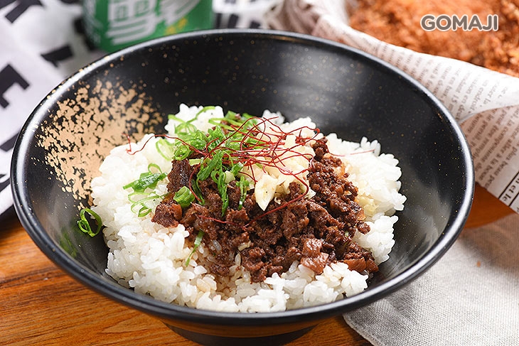 牛肉滷肉飯