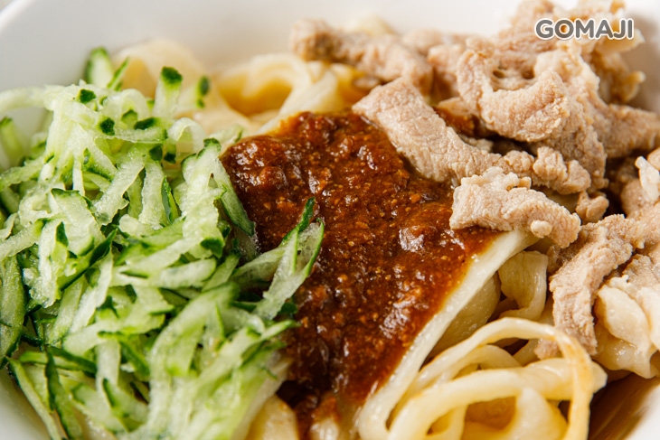 炸醬肉絲麵