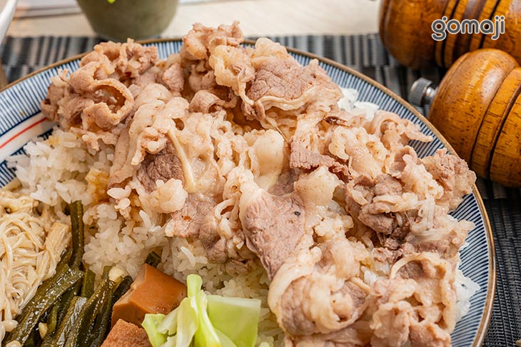 川味口水醬肥牛餐盒(可另搭金湯醬) 