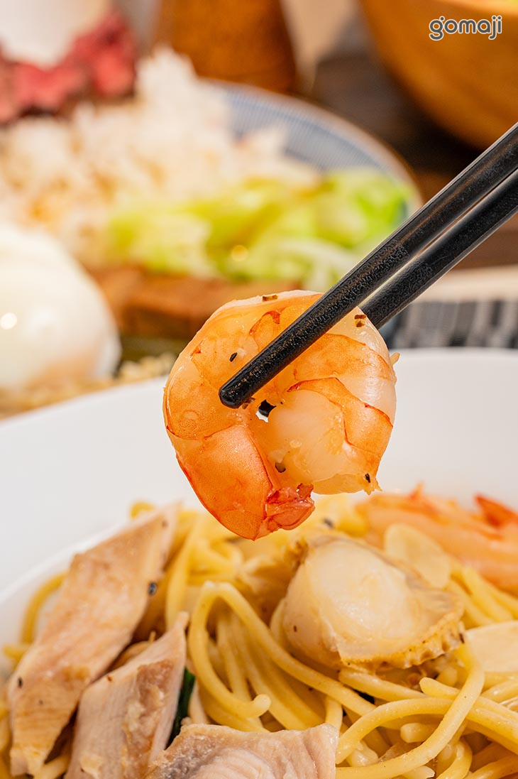 蒜香海鮮義大利麵(附濃湯) 