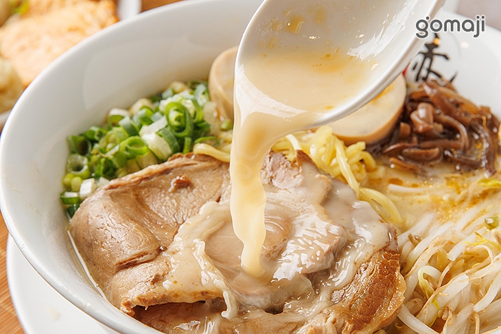 天神豚骨拉麵