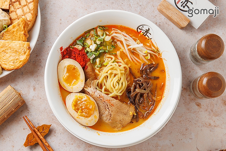 激辛豚骨拉麵
