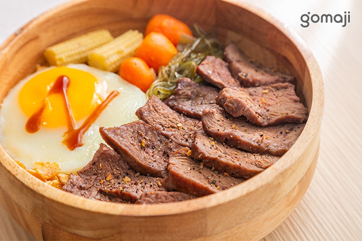 嫩肩牛排炒泡麵