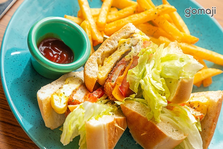 花枝排帕尼尼三明治